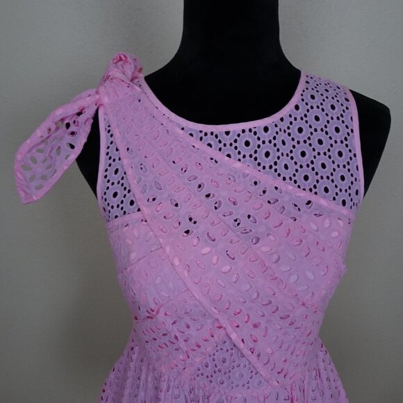 Lilly Pulitzer Diara Pink Eyelet Lace Top Peplum Sleeveless Size 0 - Picture 3 of 10